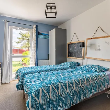 De Standing Apartment